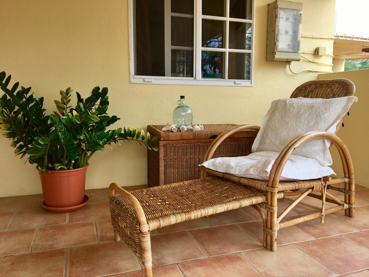 Bubali Gardens Lägenhet Palm Beach Exteriör bild